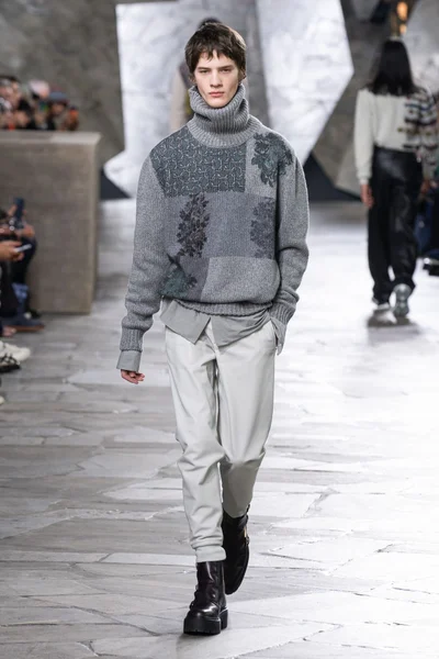 Look 34